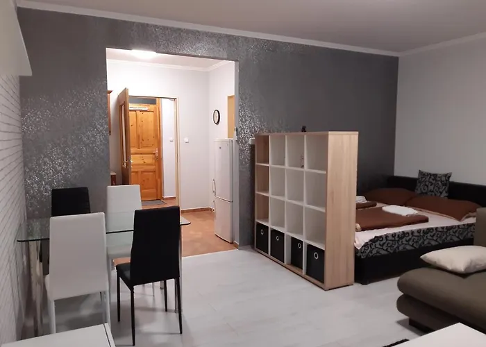 Апартаменты Pipacs *